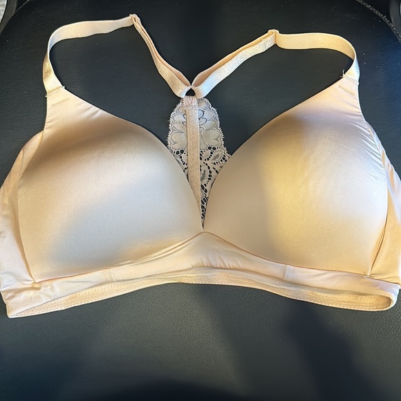 2 For $11 💖Serra bras - Picture 2 of 9
